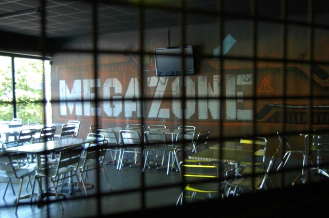 La zona de relajación de Megazone Laser Games en Reims 